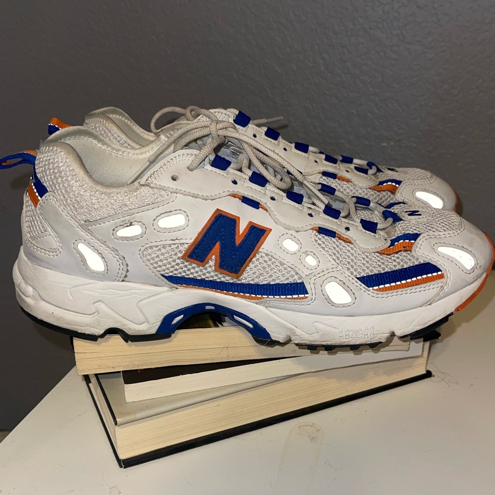 New Balance 827 Abzorb Sneakers Shoes White Orange Blue Mens Size 9.5 D